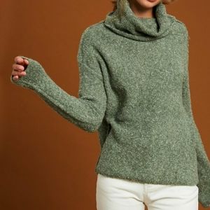 Funnel neck sweater
